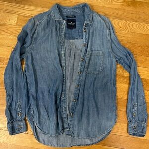 American Eagle Women’s Denim Button Up Shirt
